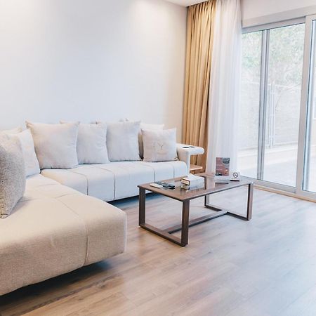 The Suites Near Auc By Elegant Kairo Exterior foto