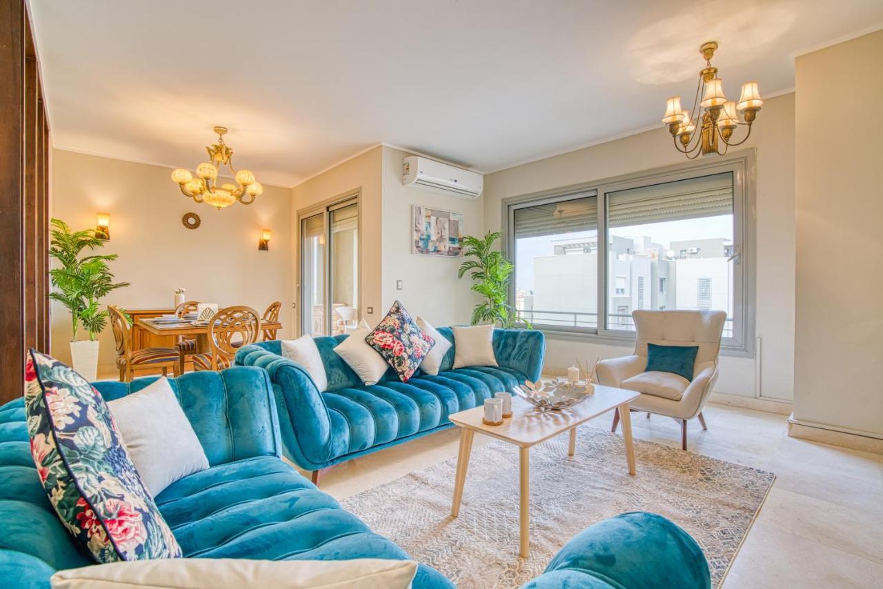 The Suites Near Auc By Elegant Kairo Exterior foto