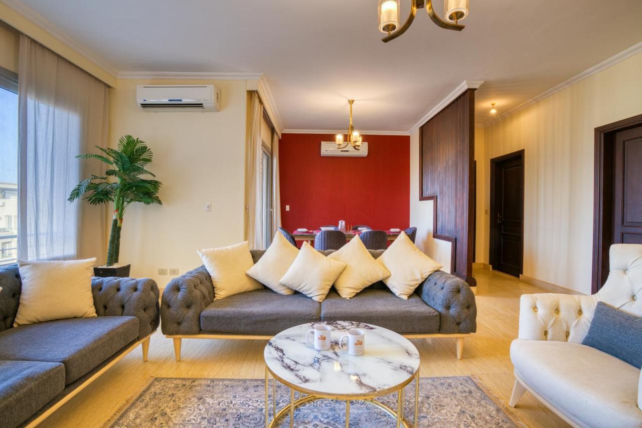 The Suites Near Auc By Elegant Kairo Exterior foto