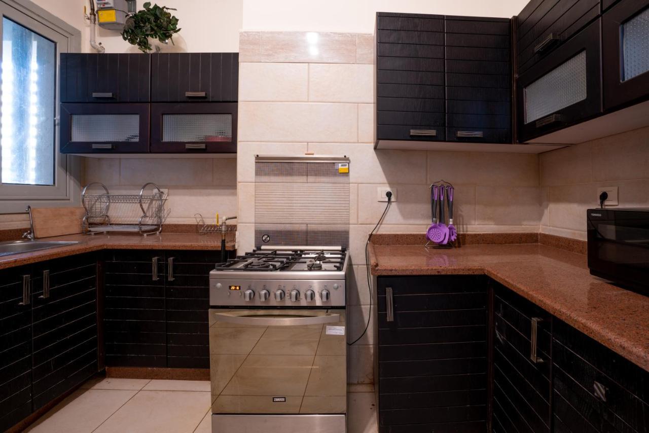 The Suites Near Auc By Elegant Kairo Exterior foto