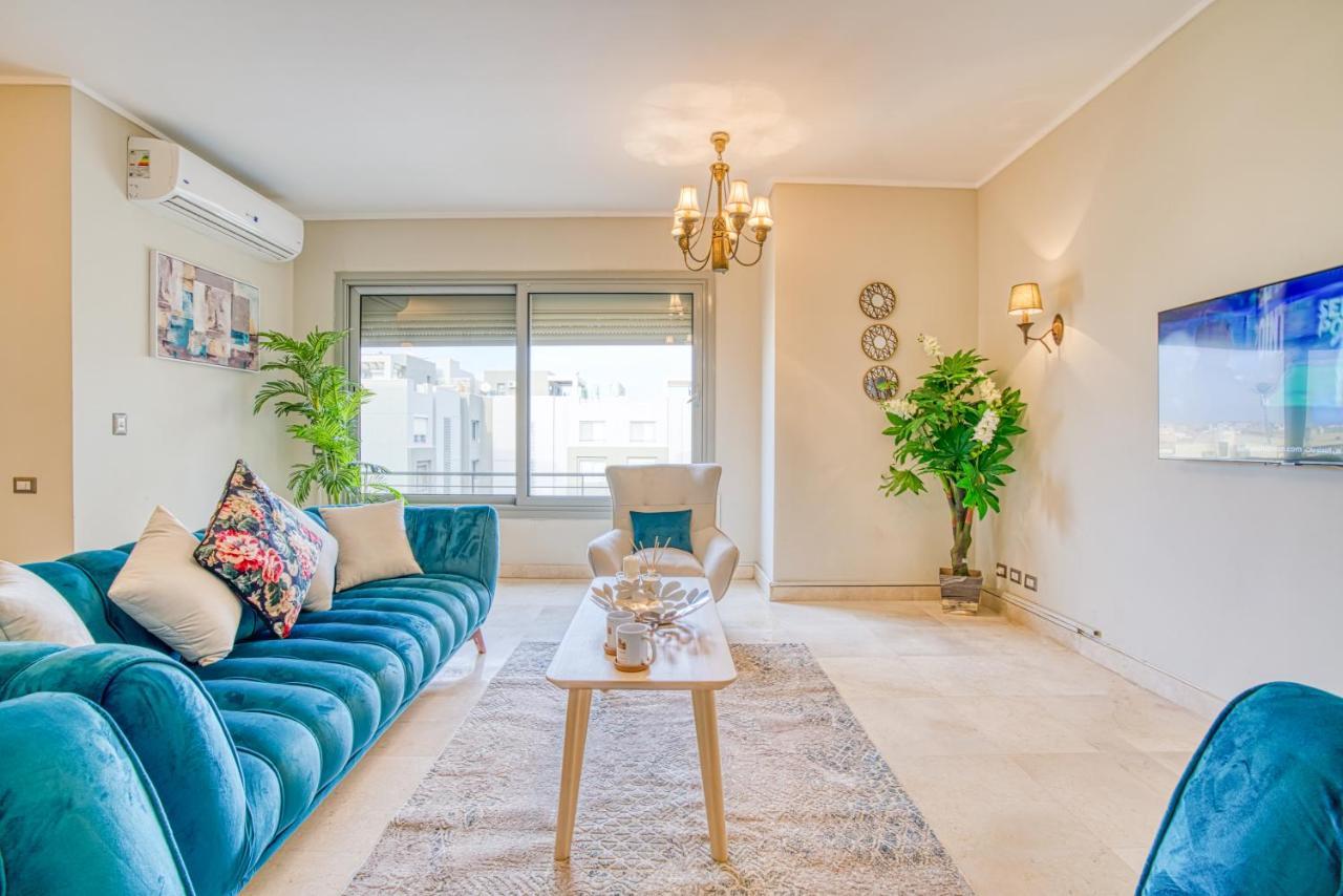 The Suites Near Auc By Elegant Kairo Exterior foto
