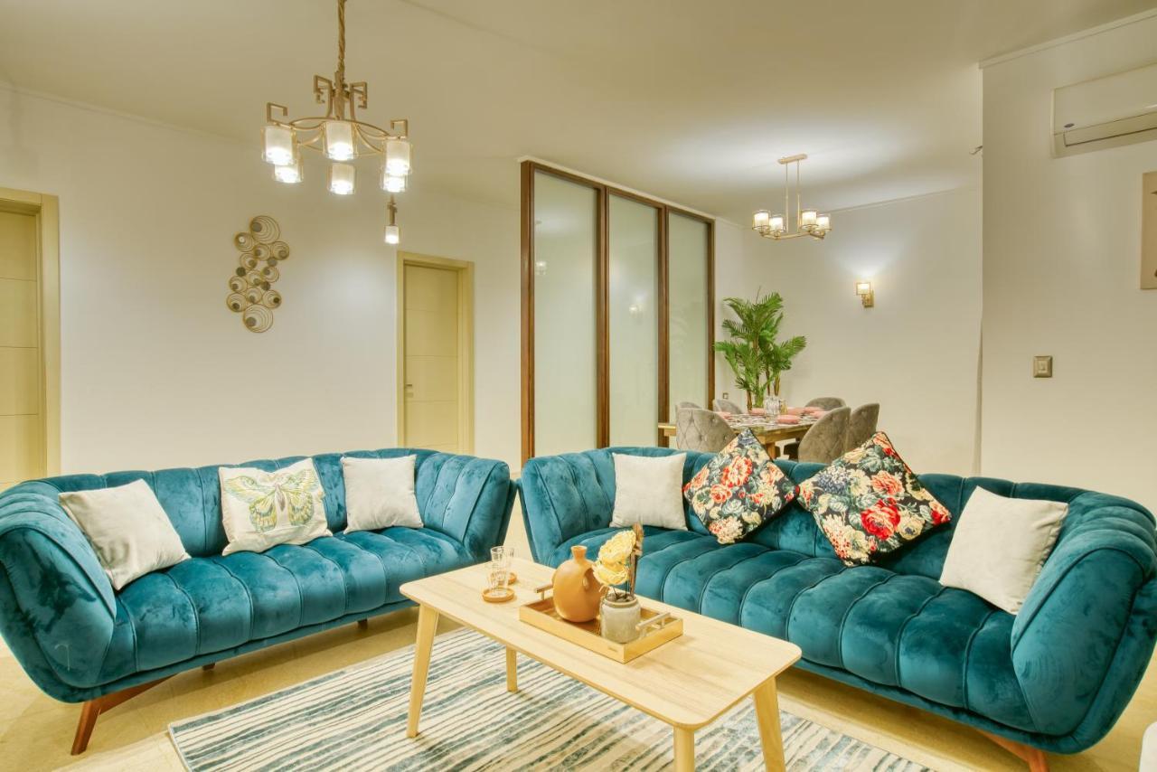The Suites Near Auc By Elegant Kairo Exterior foto