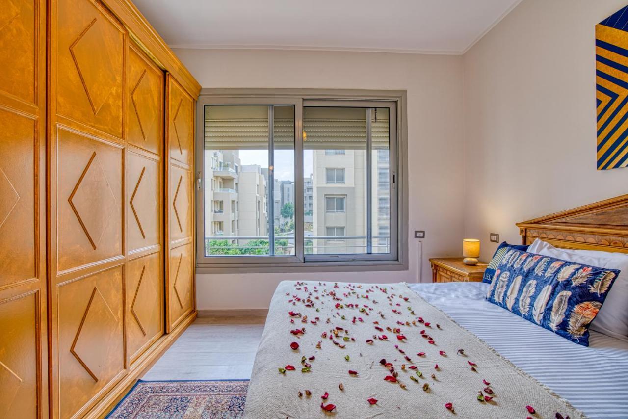 The Suites Near Auc By Elegant Kairo Exterior foto