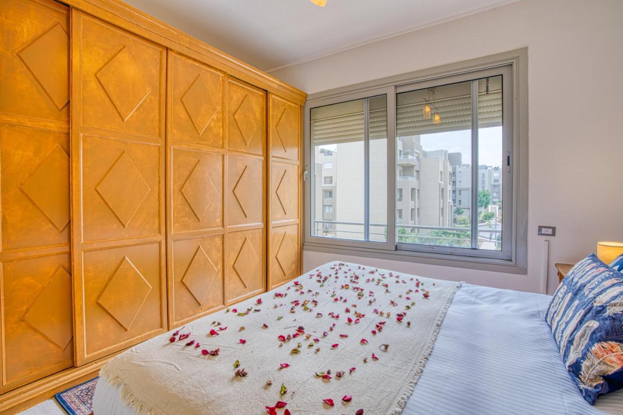The Suites Near Auc By Elegant Kairo Exterior foto