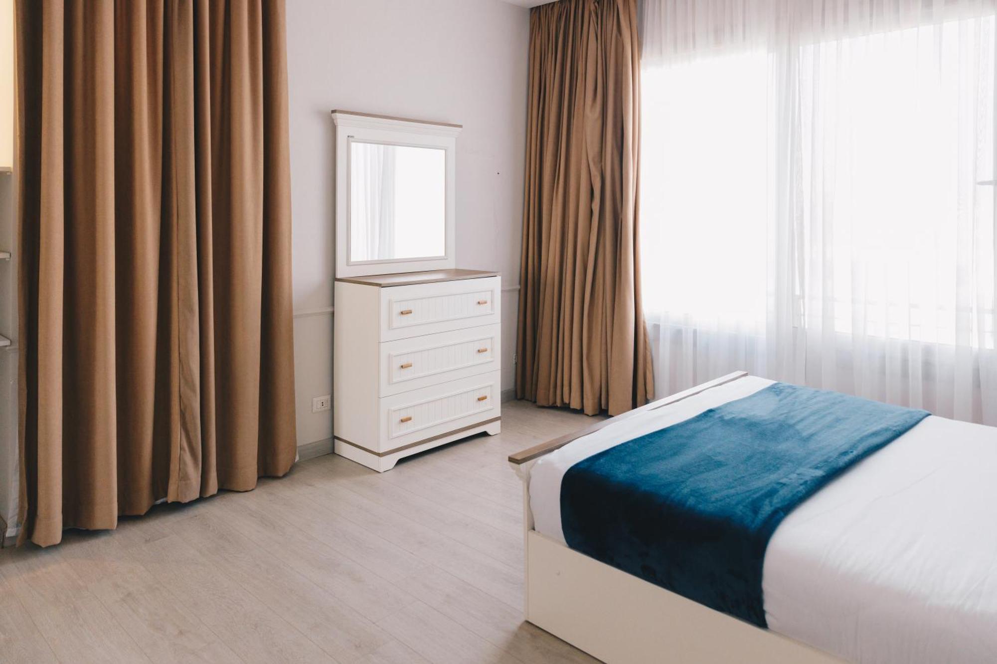 The Suites Near Auc By Elegant Kairo Exterior foto