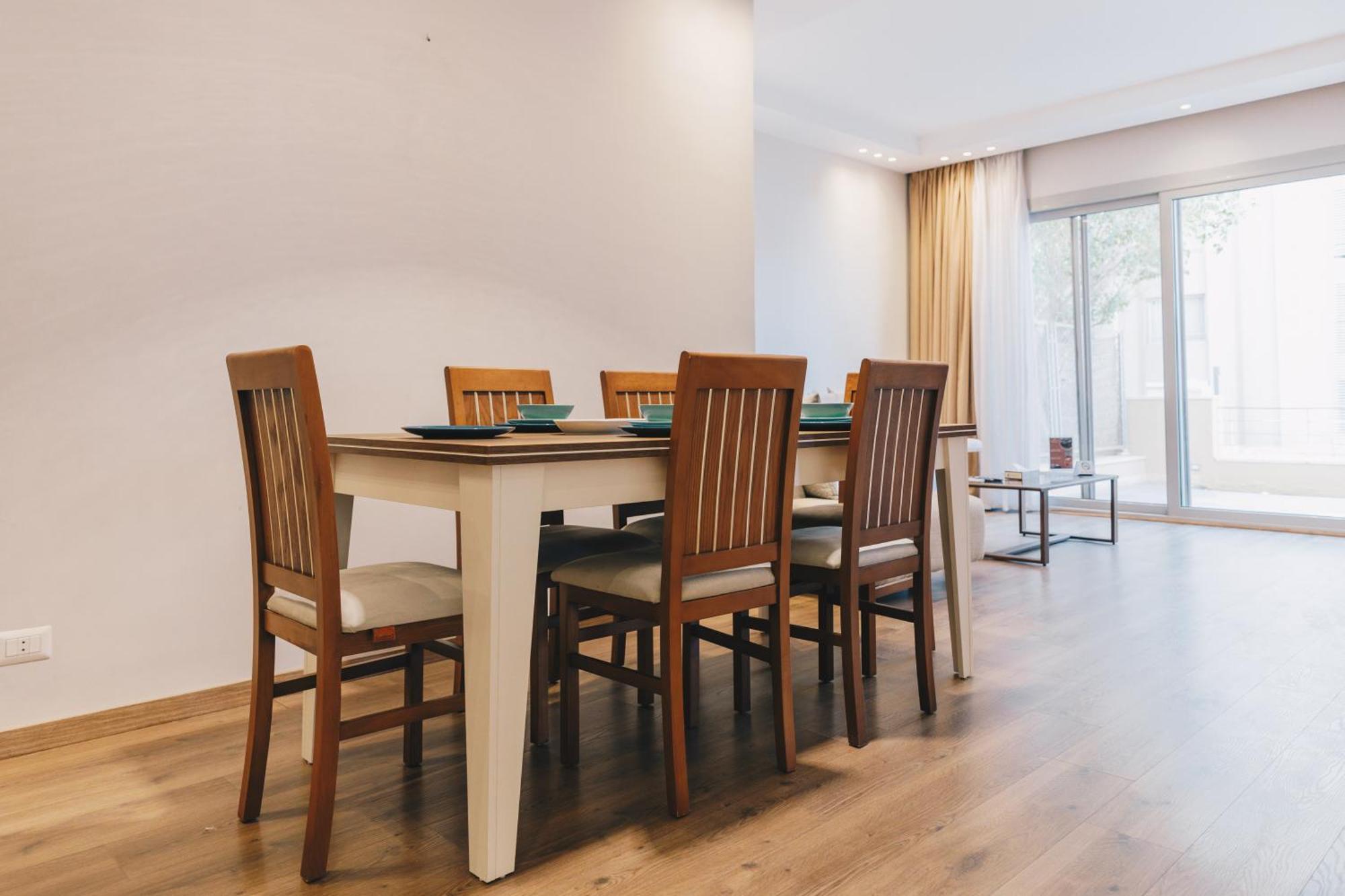 The Suites Near Auc By Elegant Kairo Exterior foto